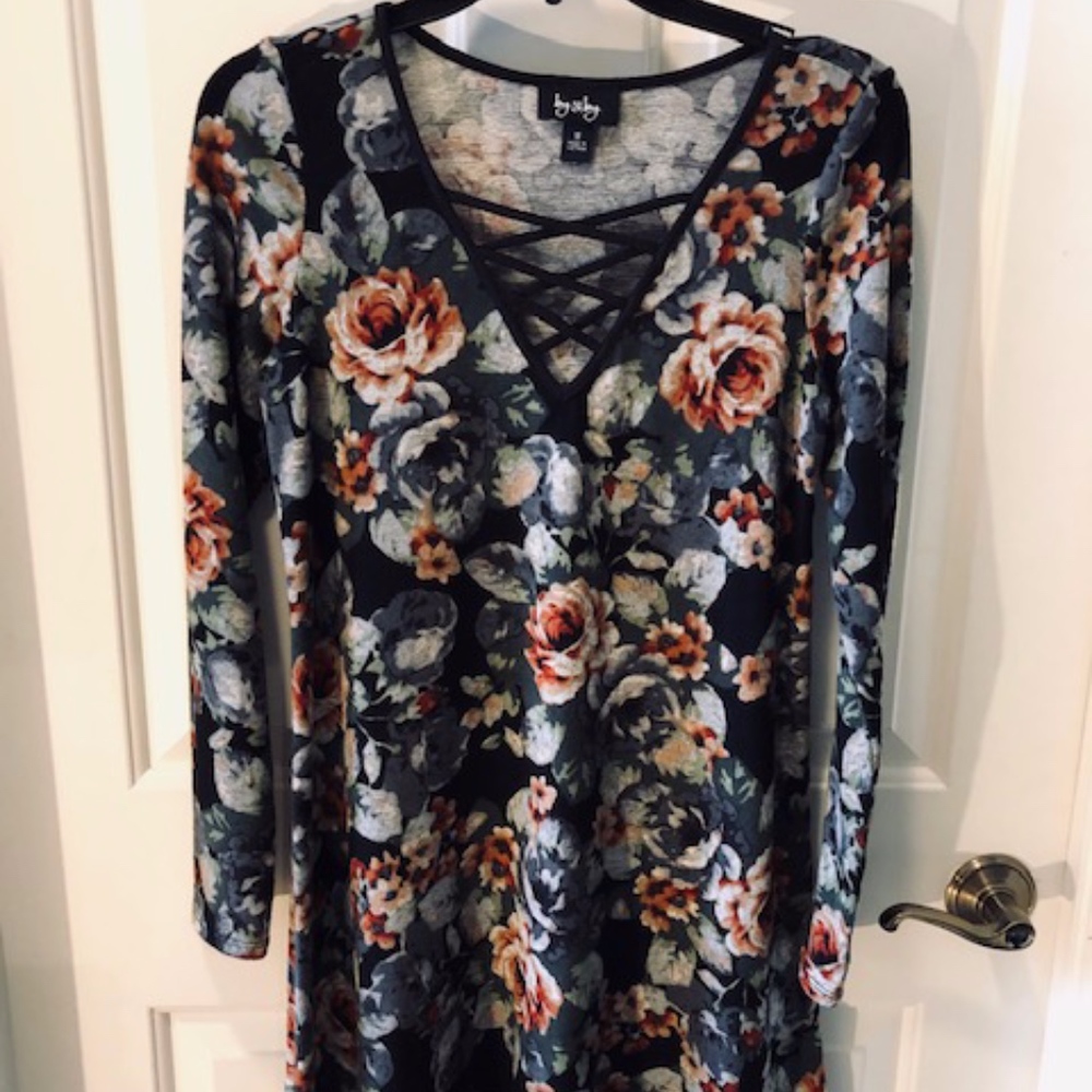 by and by black/floral tunic dress. M.